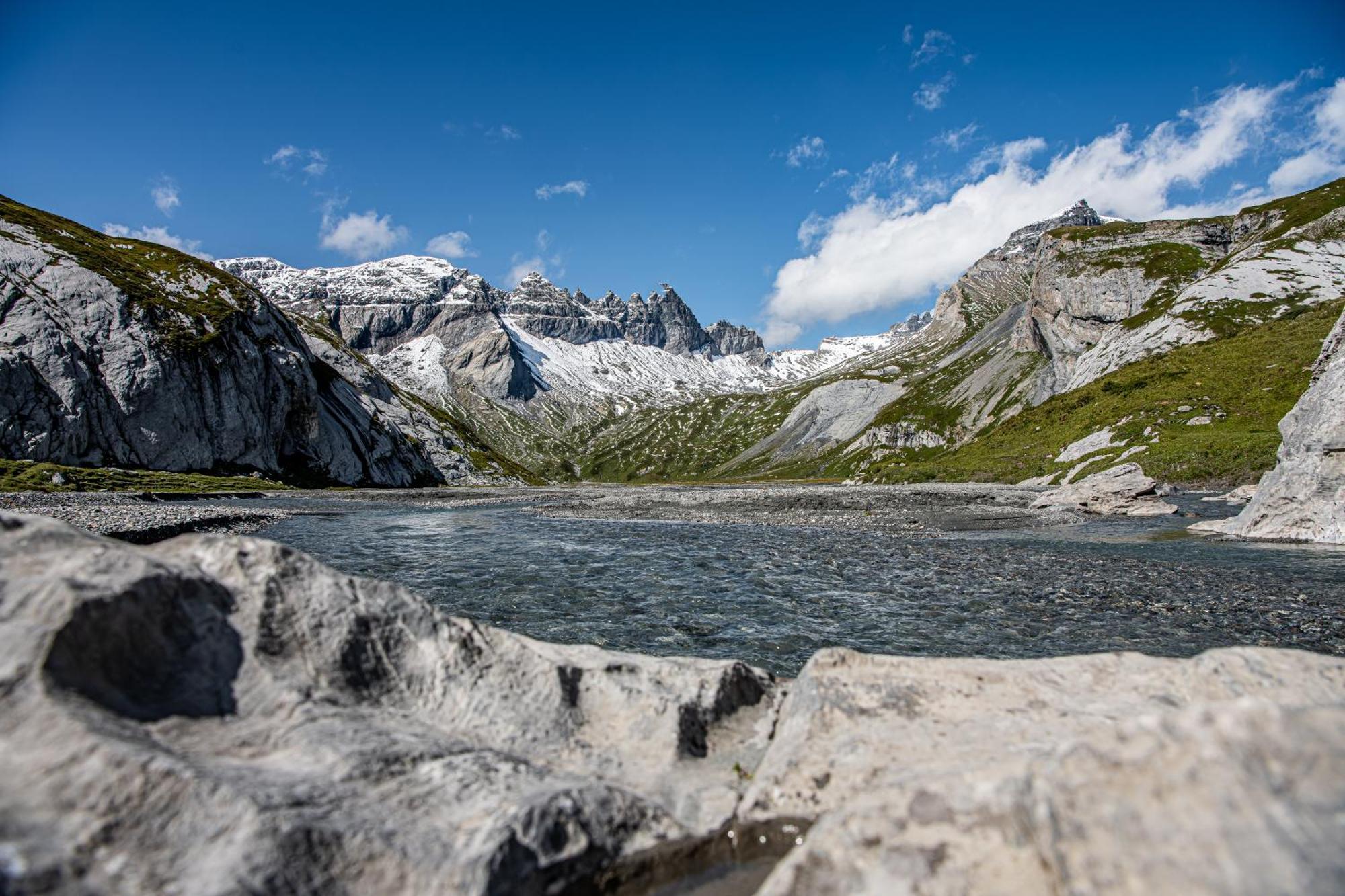 Jugendherberge Trin Exteriör bild